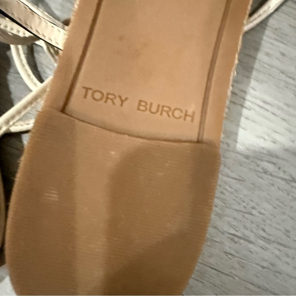 Tory Burch Sandal Basketweave Lace Up in Cream Leather - Picture 5 of 6